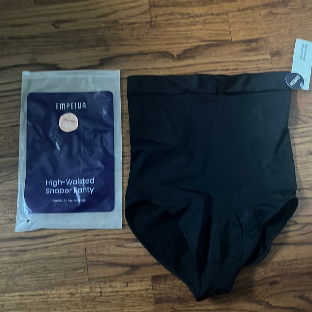 Empetua by shapermint high-waisted shaper panty new with tags med/ large black